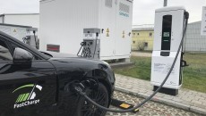 Już wkrótce ładowanie aut elektrycznych „do pełna” może trwać równie krótko, co […]