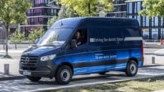 Daimler konsekwentnie realizuje swoją strategię korporacyjną CASE we wszystkich czterech obszarach, jakie […]