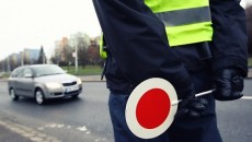 Pomimo coraz bardziej restrykcyjnych regulacji zawartych w Kodeksie ruchu drogowego, polscy kierowcy […]