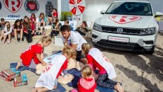 W przygotowanych przez markę Volkswagen strefach, które powstaną na plażach w ośmiu […]