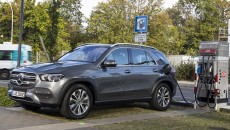 Podczas salonu samochodowego IAA we Frankfurcie Mercedes- Benz pokazał nowy model GLE […]