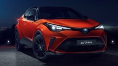 Hybrydowy crossover Toyota C-HR wchodzi na rynek z nową gamą układów napędowych, […]