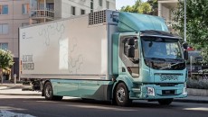 Volvo Trucks rozpoczynie sprzedaż elektrycznych samochodów ciężarowych Volvo FL i Volvo FE […]