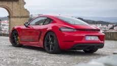 Porsche zaprezentowało koncepcyjne studium w pełni kubełkowego, dopasowanego do ciała fotela wyprodukowanego […]