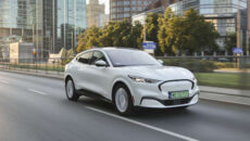 Firma Ford Polska wprowadziła do oferty specjalny pakiet stylizacyjny Frost White, dostępny […]