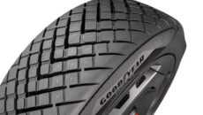 Nowa, koncepcyjna opona z bieżnikiem w niemal 100% z materiałów odnawialnych! Goodyear […]