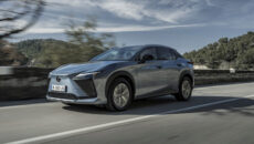 Lexus RZ będzie pierwszym modelem z nowym, metalicznym lakierem Aether Lexus RZ […]