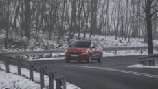 Gołoledź powstaje, gdy deszcz lub mżawka opada na podłoże o temperaturze niższej […]