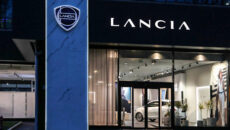 Lancia potwierdziła dzisiaj swój plan odnowy sieci sprzedaży w Europie, nominując pierwszych […]