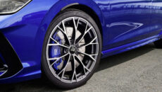 Volkswagen R jeszcze w tym miesiącu zaprezentuje najmocniejsze odmiany Golfa: nowego Golfa […]