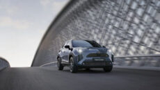 Toyota Yaris Cross z roku modelowego 2025 zyskała zupełnie nowy lakier Forest […]