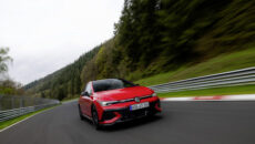 Volkswagen zaprezentował nowego Golfa GTI EDITION 50 podczas 24-godzinnego wyścigu na torze […]