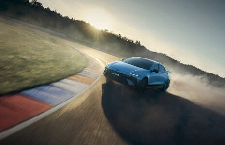 Hyundai oficjalnie zaprezentował model IONIQ 6 N podczas Festiwalu Prędkości w Goodwood, […]